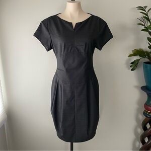 Hugo Boss Virgin Wool Midi Dress Short Sleeves Notch Neckline Size 6 Small